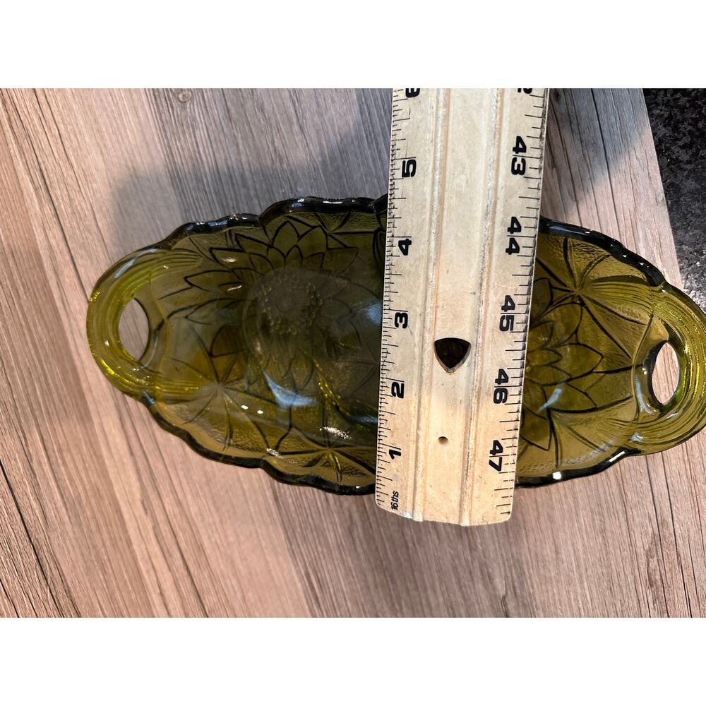 VTG Green Indiana Glass Bowl Dish Oval w/ handles Avocado Relish MCM Boho Decor - Picture 6 of 6